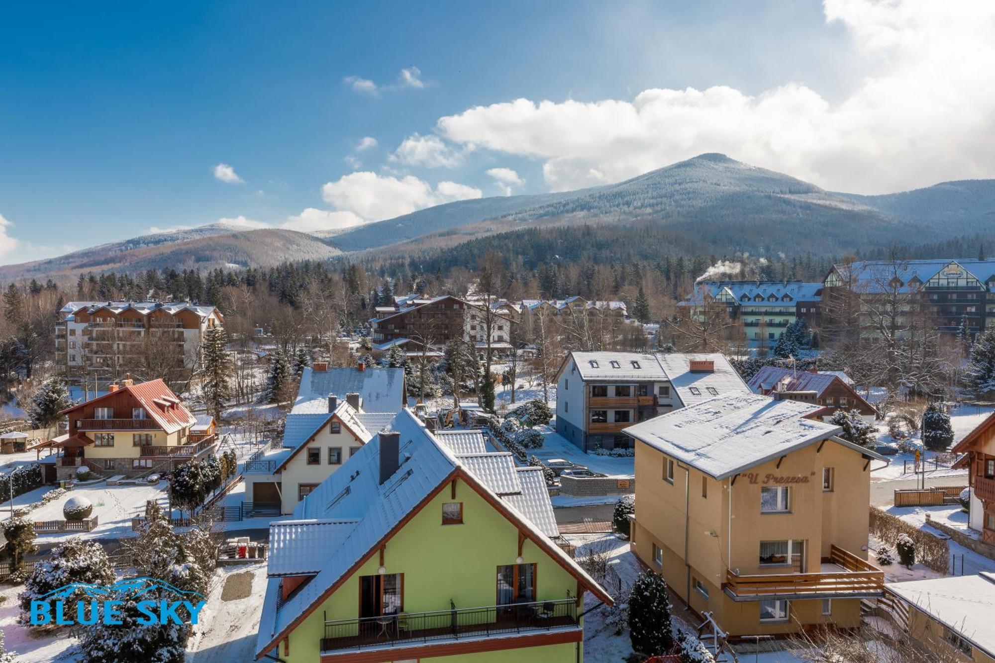Apartament Blue Sky - W Centrum, Blisko Deptaka, Restauracji I Atrakcji Karpacza - Obroncow Pokoju 1d *